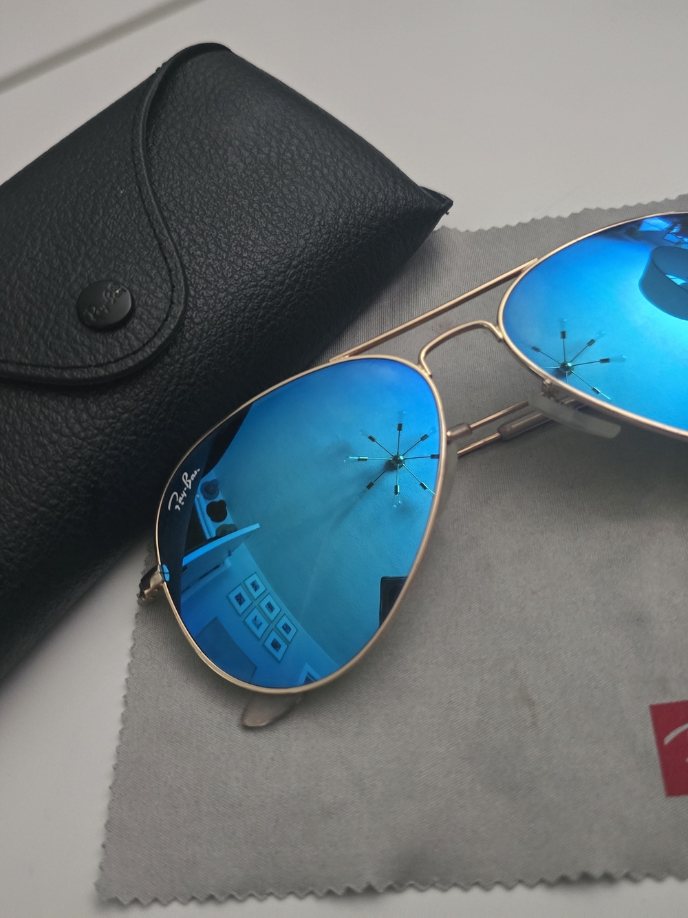 Ray-Ban Aviator Sunglasses with Blue Mirror Lenses